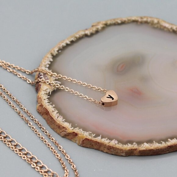 Jewelry necklace alphabet letter Y rose gold tone heart love minimalist dainty - Picture 3 of 5